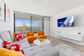 3 Pools ! 15 Mins from Disney World l Theme Room
